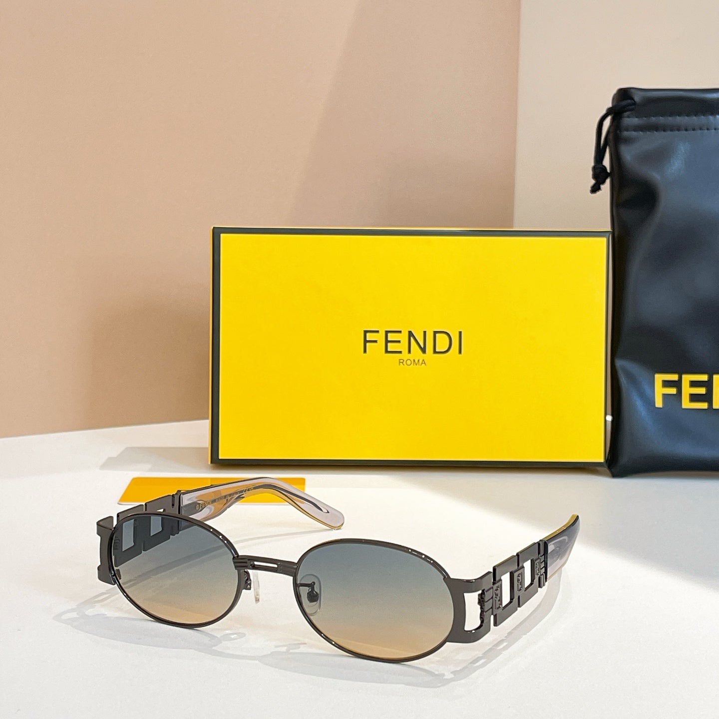 FIRST CRYSTAL OVAL FRAME SUNGLASSES 7067 IN METAL